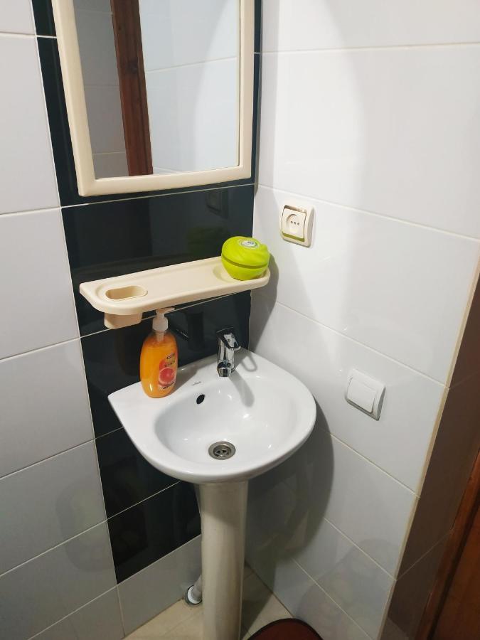 Hotel V Ulyanu à Yaremtche Extérieur photo